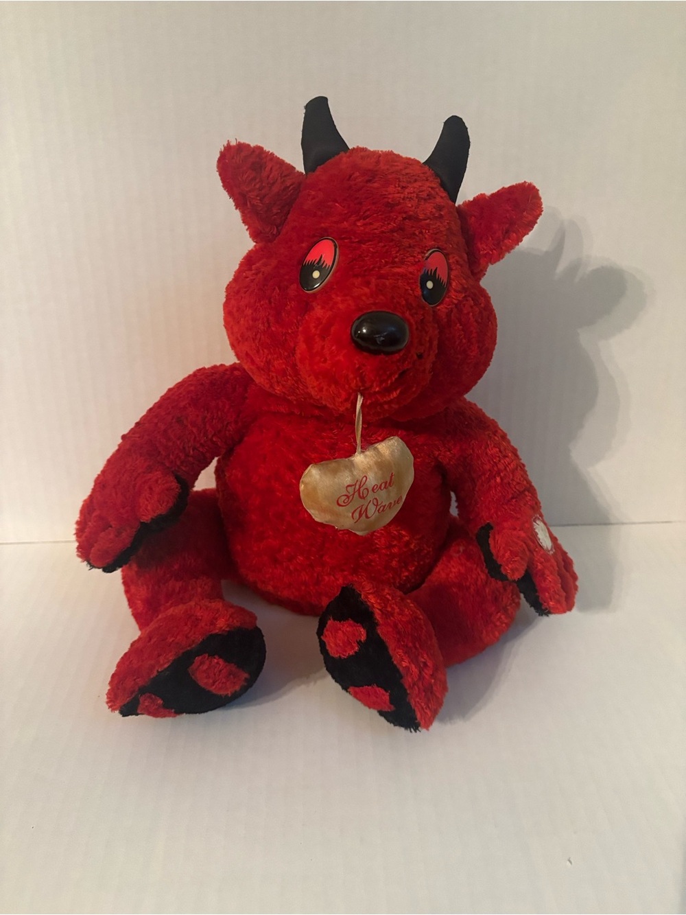 Vintage Dandee Animated Devil Plushie-Sings Heat Wave w/Movement